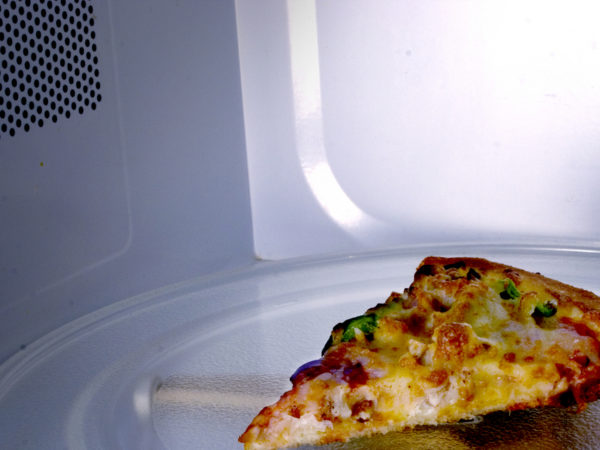 5 Ways to Reheat Pizza: Which is Best?