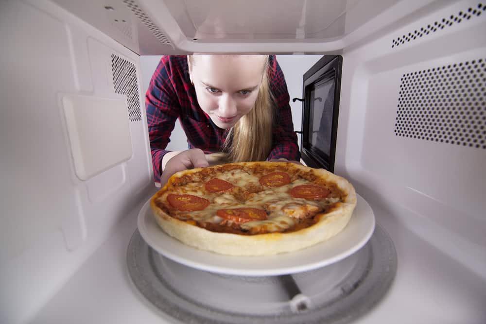 Tips on reheating pizza