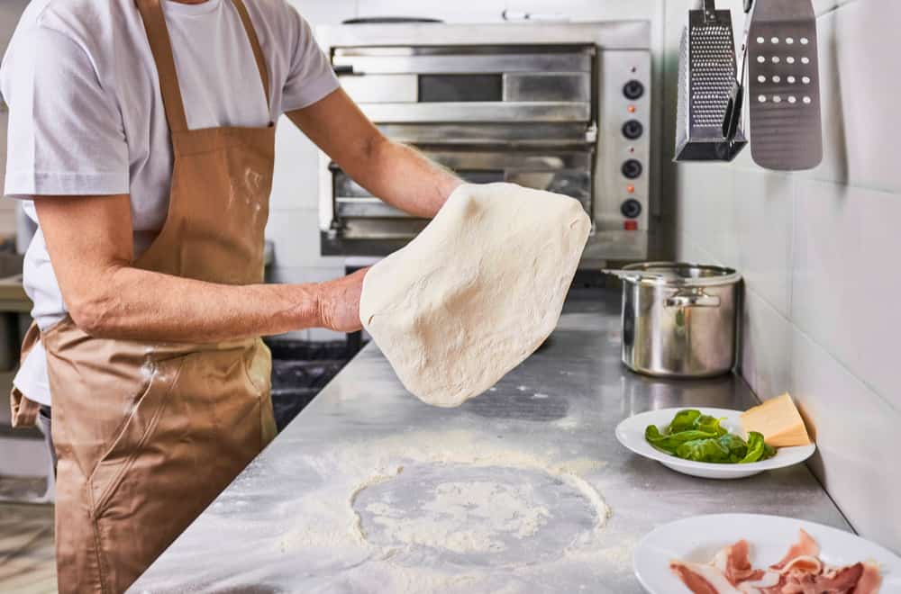 8 Steps to Toss Pizza Dough