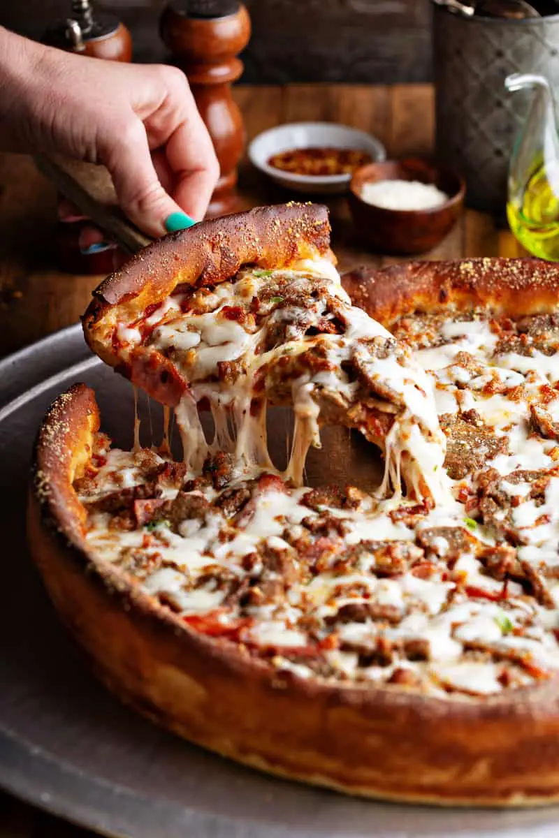 History of deep-dish pizza