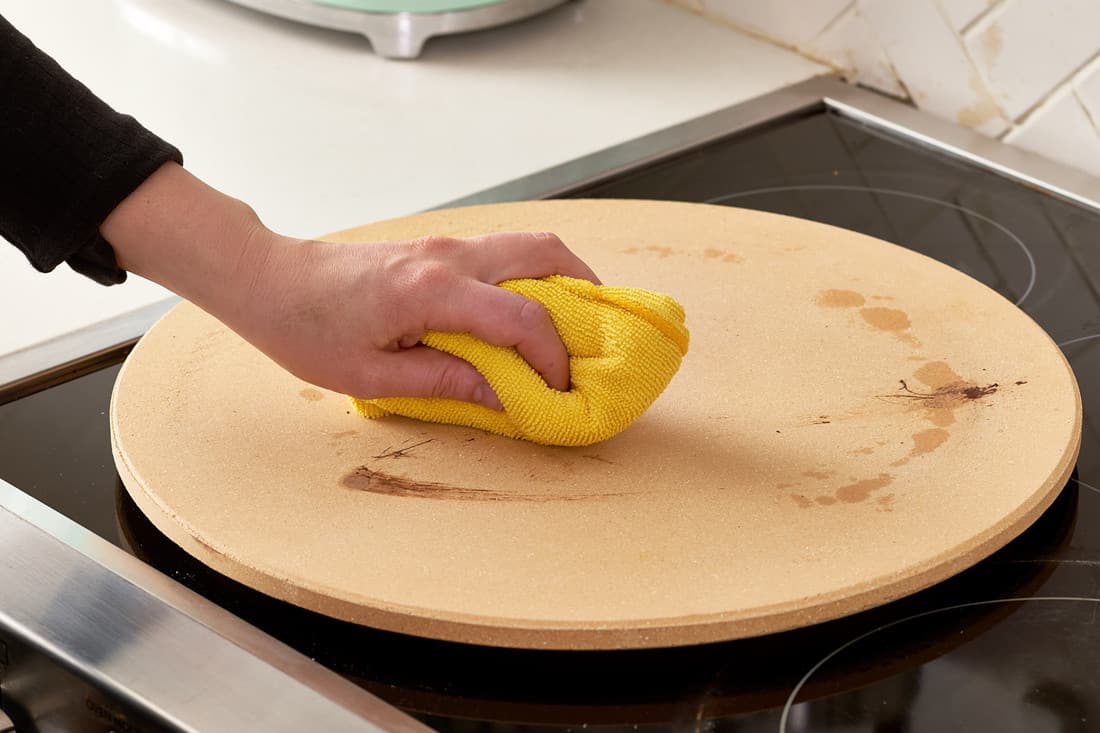 How to remove stains from a pizza stone
