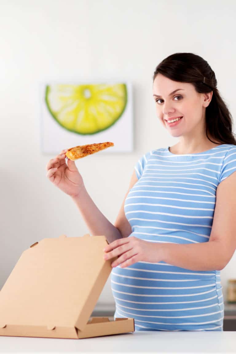 Can You Eat Pizza When Pregnant? (Tips for Consuming)