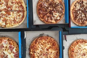 Pizza Hut vs Dominos: Who Makes a Better Pizza?