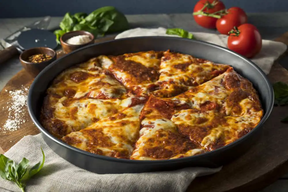 Which is the Best Pizza Pan With or Without Holes