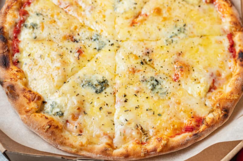 27 Best Mac and Cheese Pizza Recipes