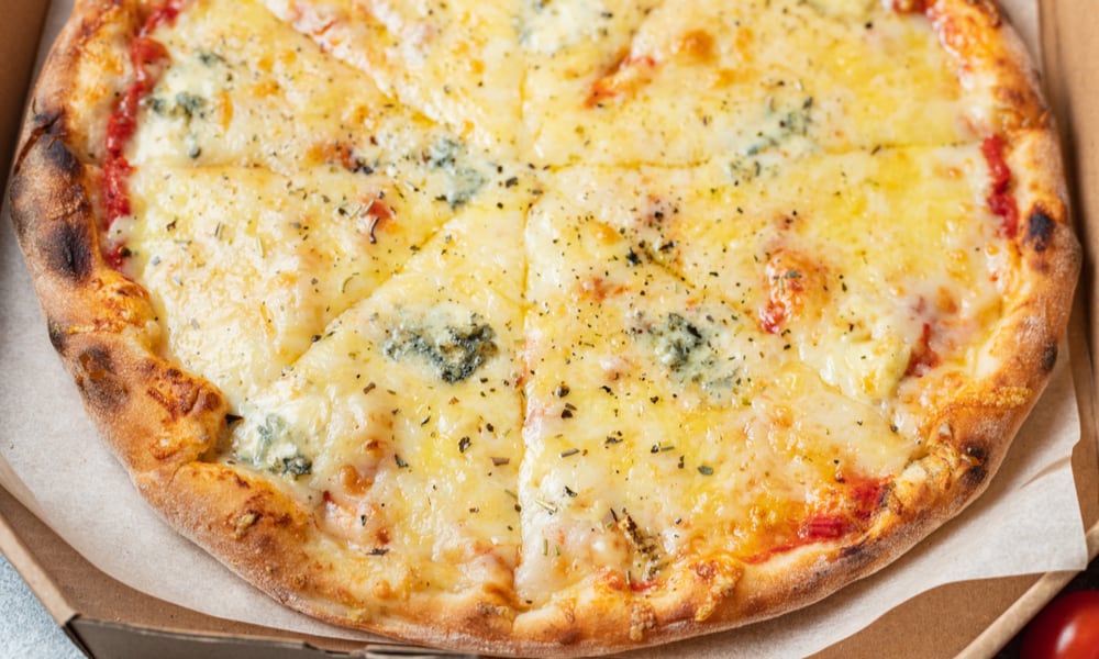 27 Best Mac and Cheese Pizza Recipes