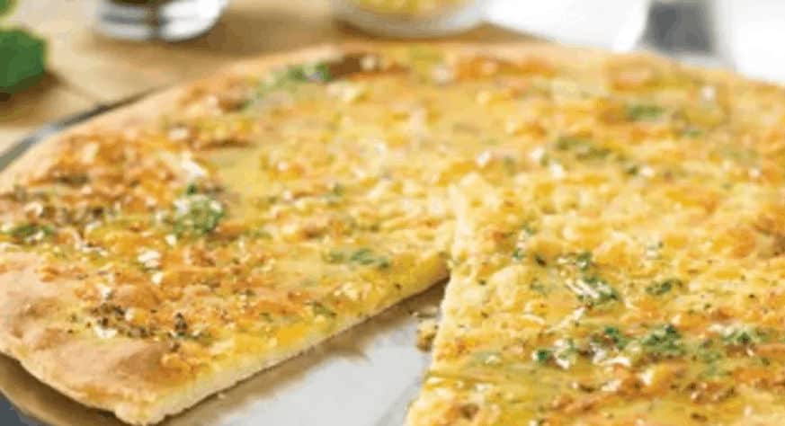 Cheesy-Garlic-Pizza-Bread