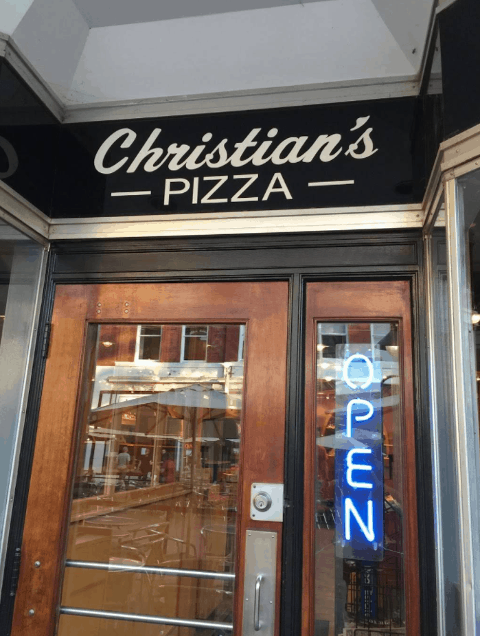 Christian’s Pizza
