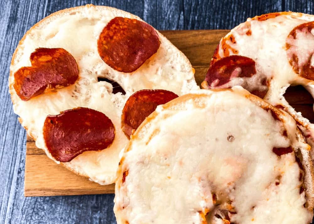 Easy-Pepperoni-Pizza-Bagels-Recipe-Ready-in-10-Minutes