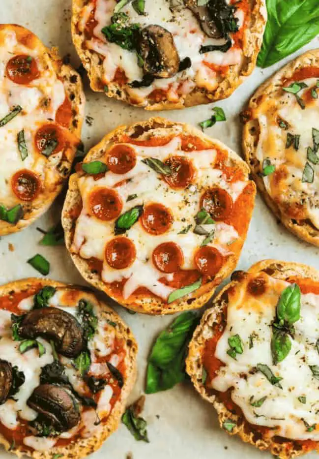 English-Muffin-Pizza