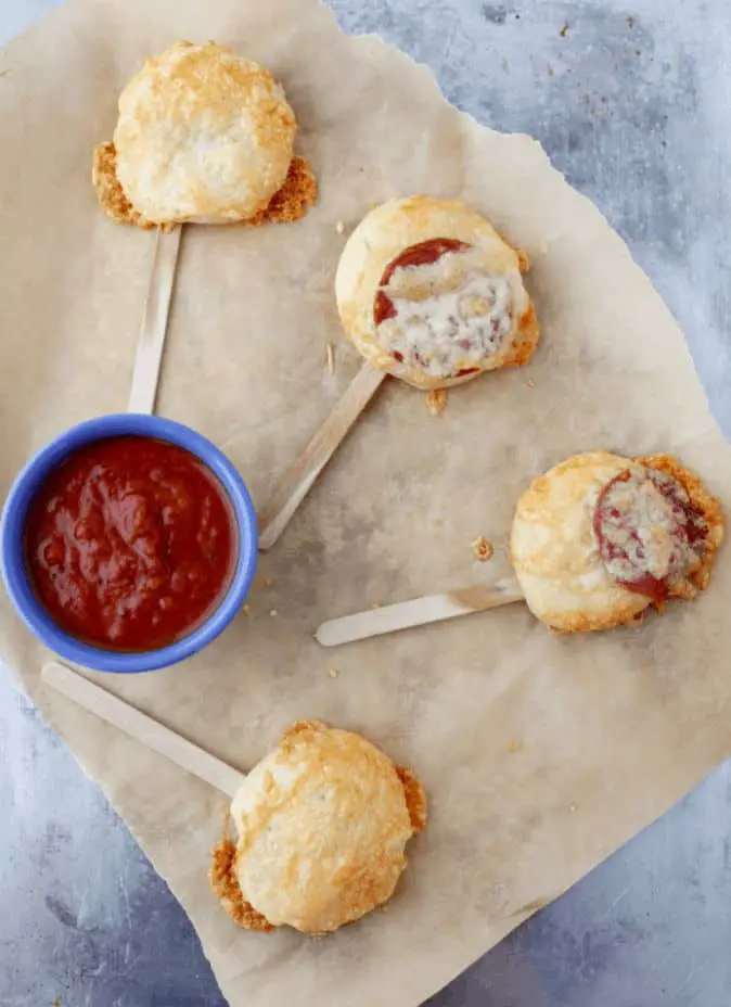 Friday-Night-Pizza-Party-Lollipops