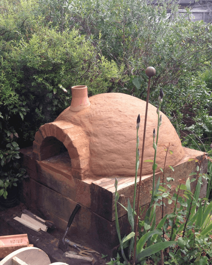 How to Build a Wood-Fired Pizza Oven