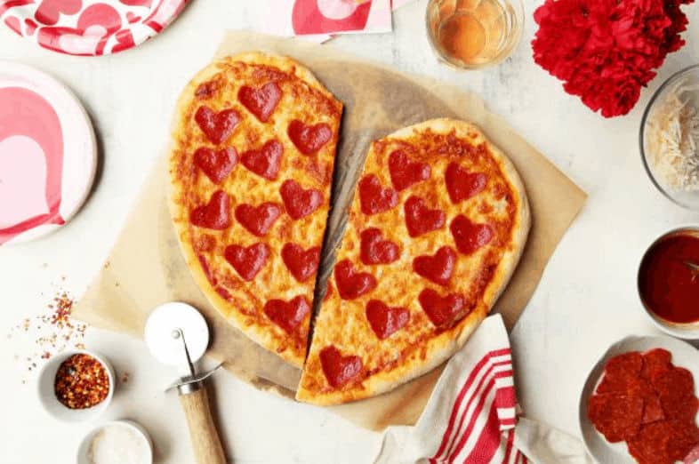 How-to-Make-Your-Sweetie-a-Heart-Shaped-Pizza