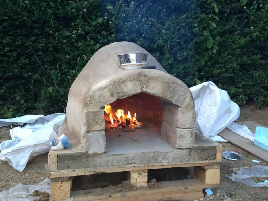 How to Make a Homemade Pizza Oven