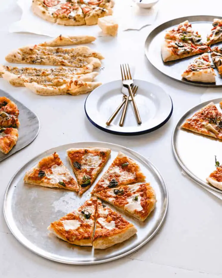 How-to-Throw-a-Pizza-Party