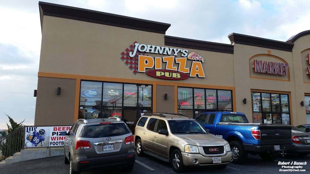 Johnny’s Pizza & Pub