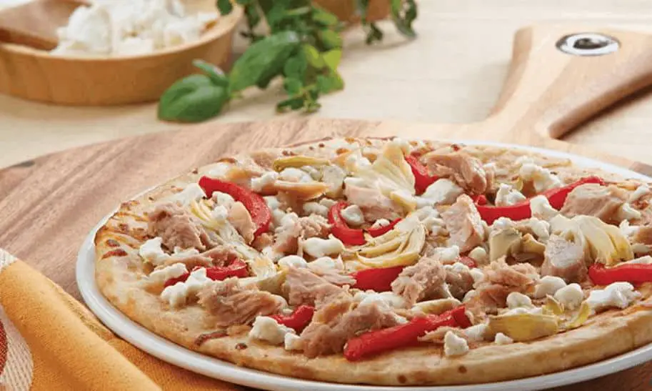 Mediterranean-Tuna-Pizza