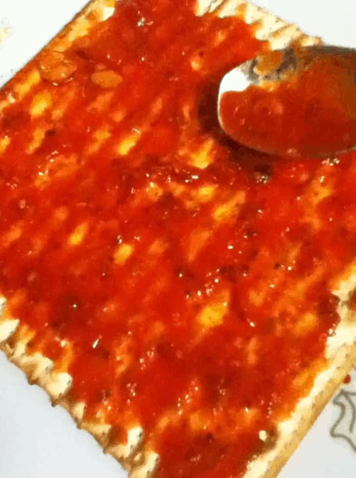 Microwave-Matzah-Pizza