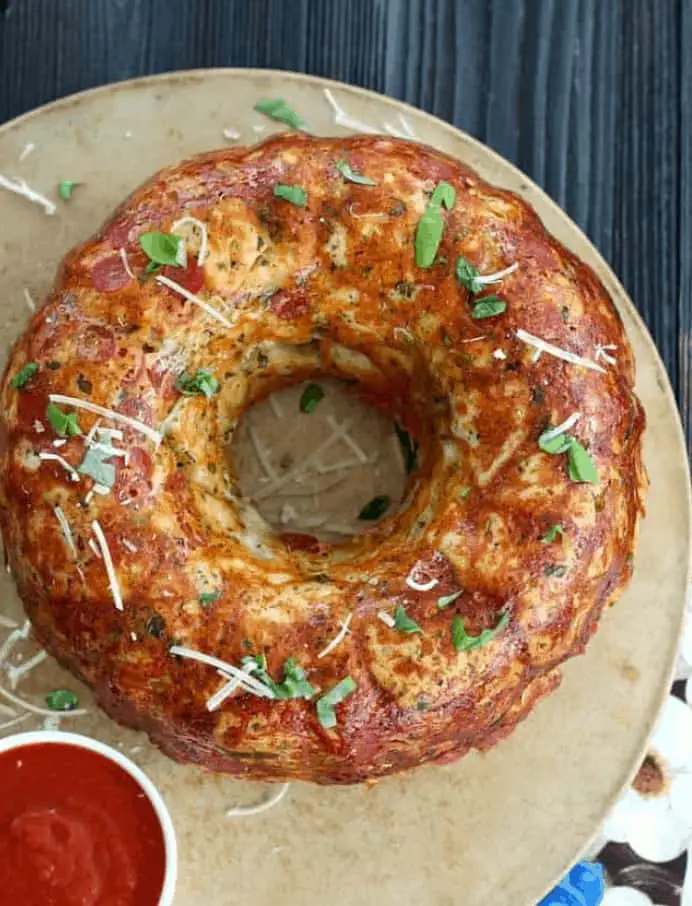 Pull-Apart-Cheesy-Pizza-Bread