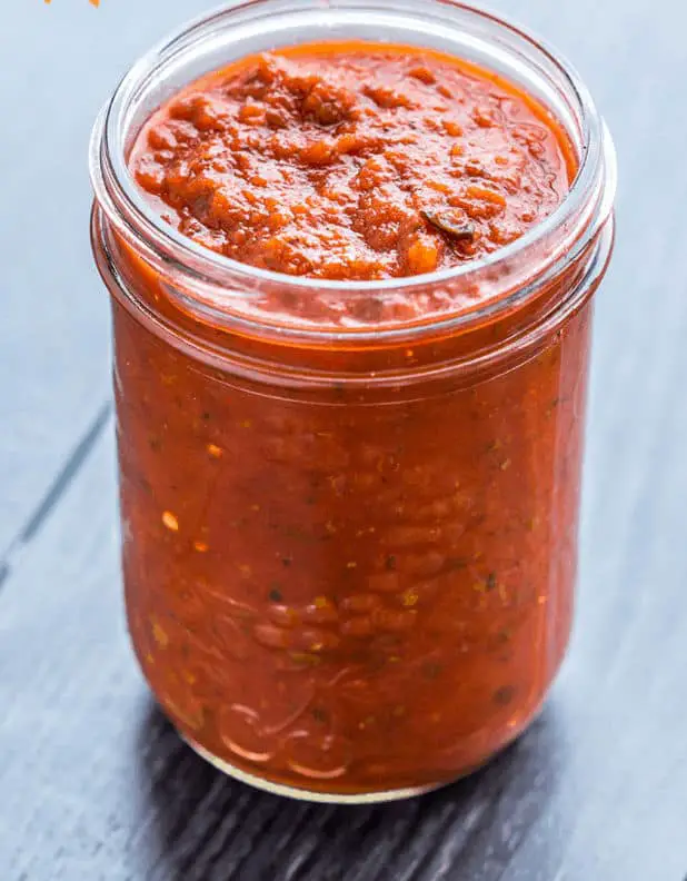 Simple-Vegan-Pizza-Sauce-1