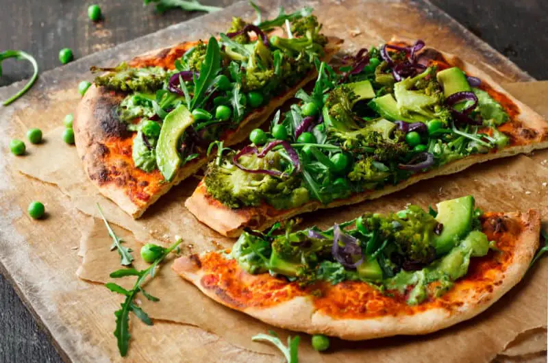 27 Best Healthy Pizza Recipes