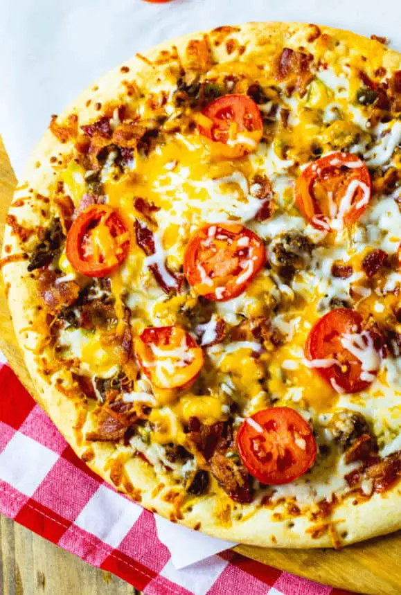 Double-Cheeseburger-Pizza