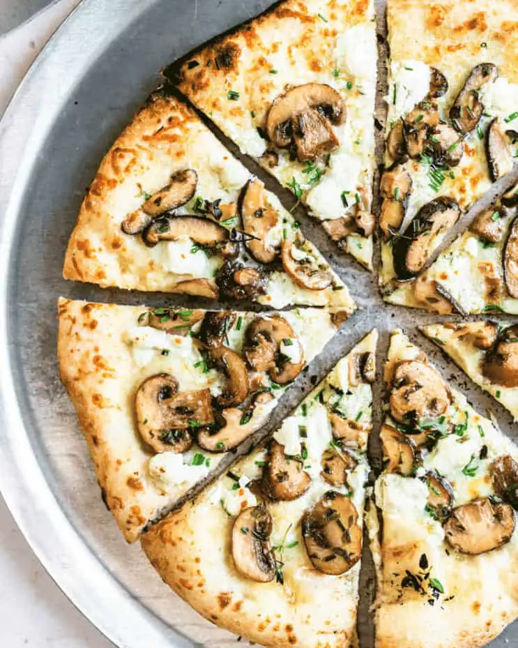 Goat-Cheese-Mushroom-Pizza