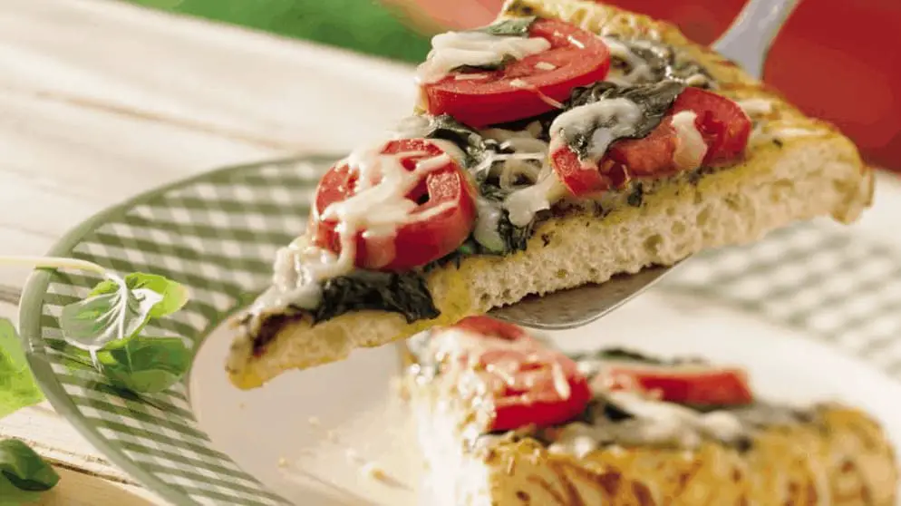 Grilled-Italian-Pesto-Pizza