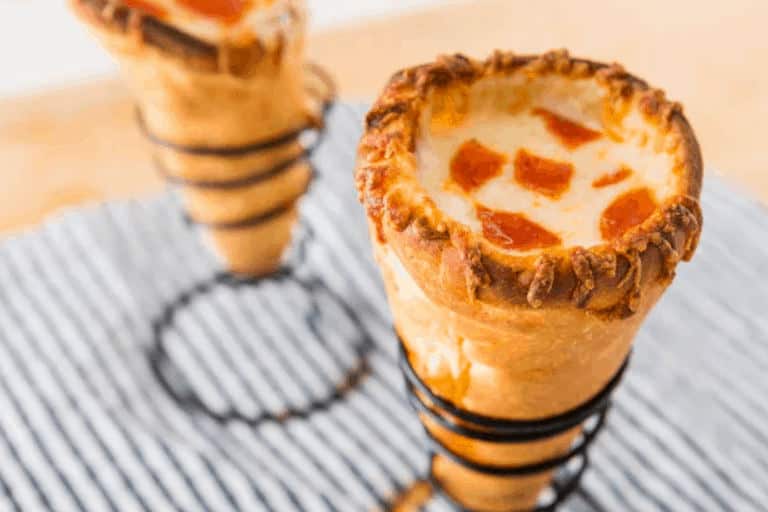 How-to-make-a-pizza-cone-–-BC-Guides