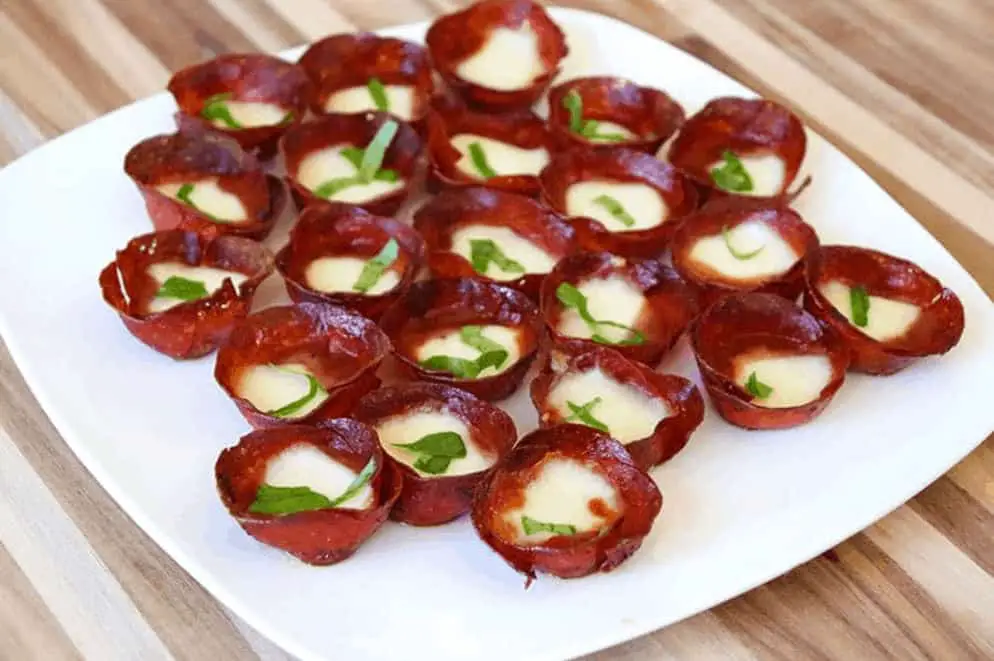 Keto-Pepperoni-Pizza-Bites-0-Net-Carbs