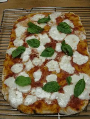 Mary-Anns-Neapolitan-Pizza