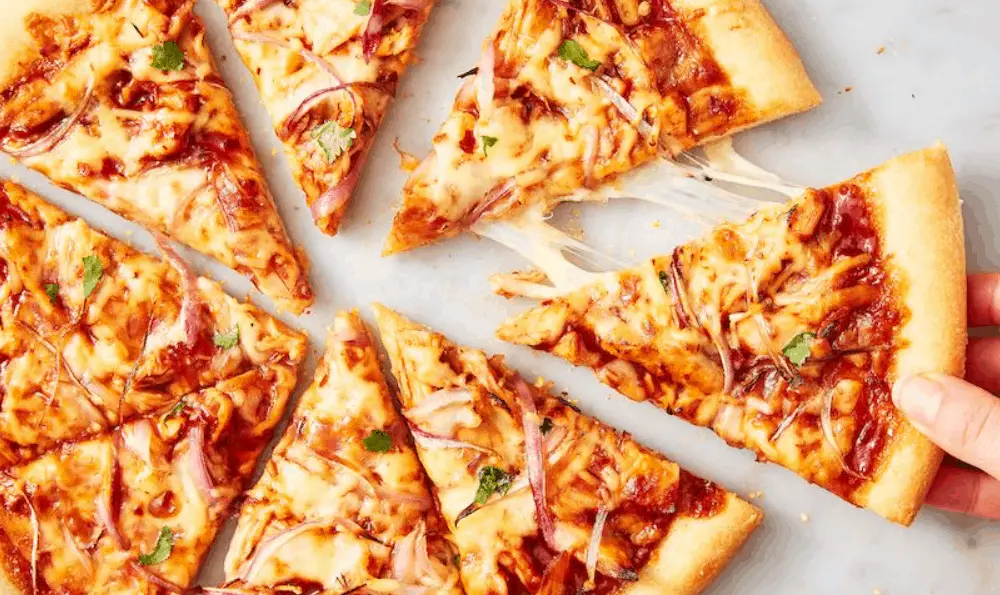 Quick-Simple-BBQ-Pizza