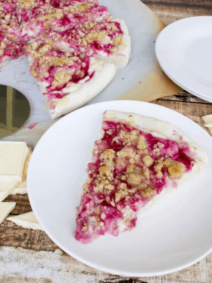 Raspberry-White-Chocolate-Dessert-Pizza