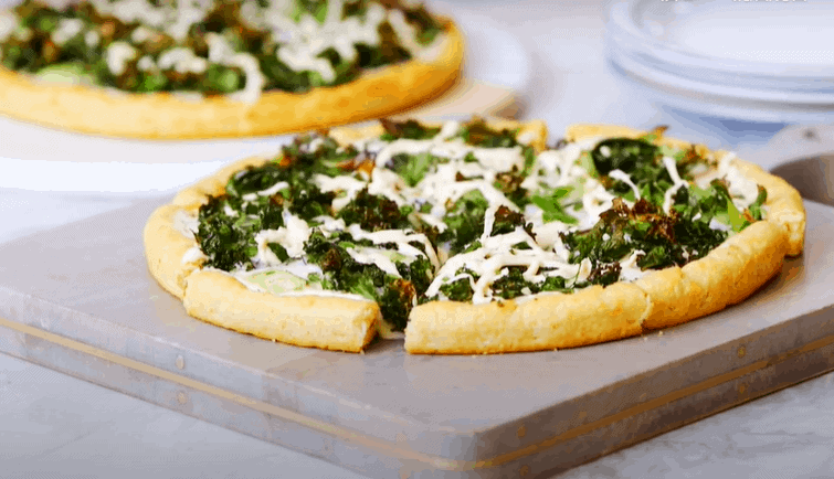 Spinach-Alfredo-Pizza