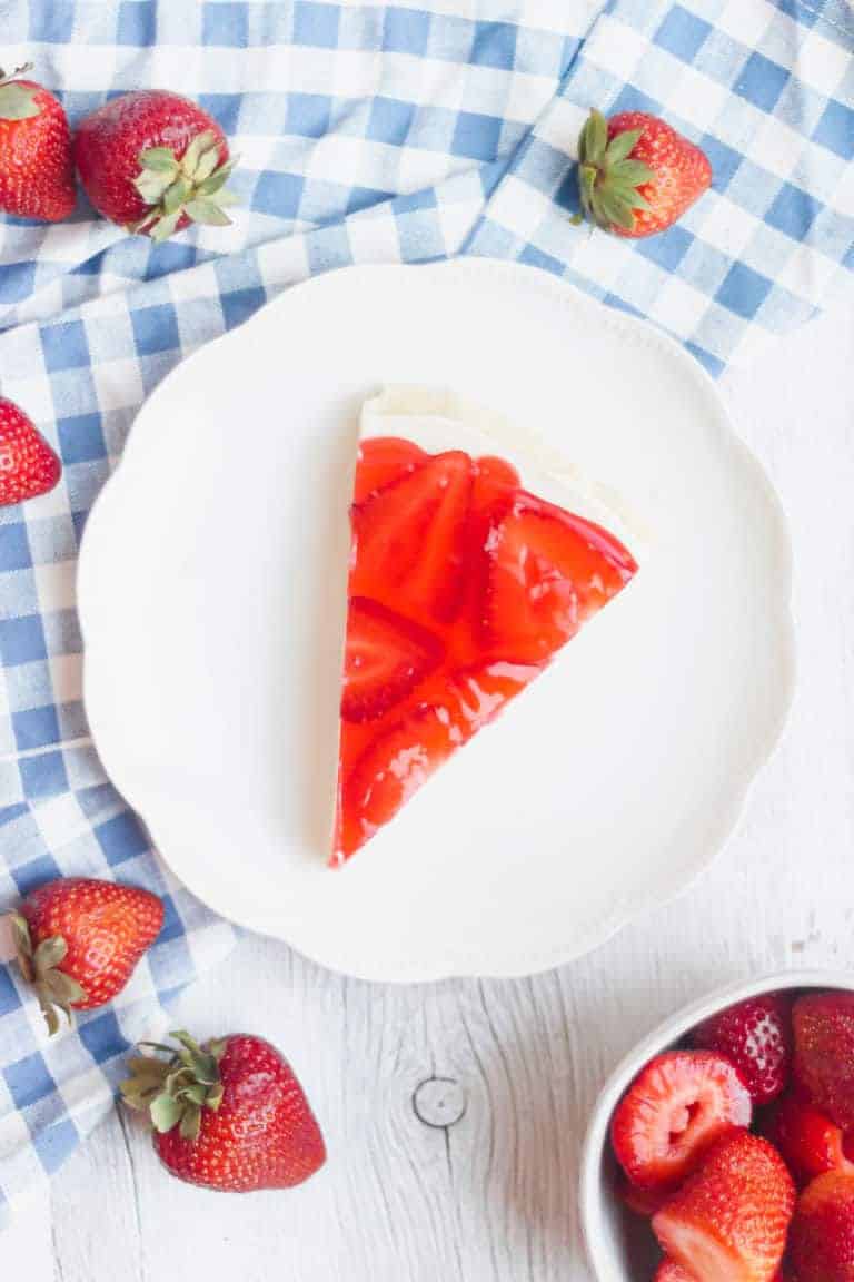 Strawberry-Pizza-Summer-Dessert-Recipe-–-Butternut-Bakery