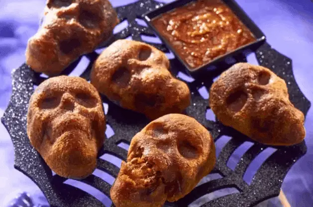 Stuffed-Pizza-Skulls