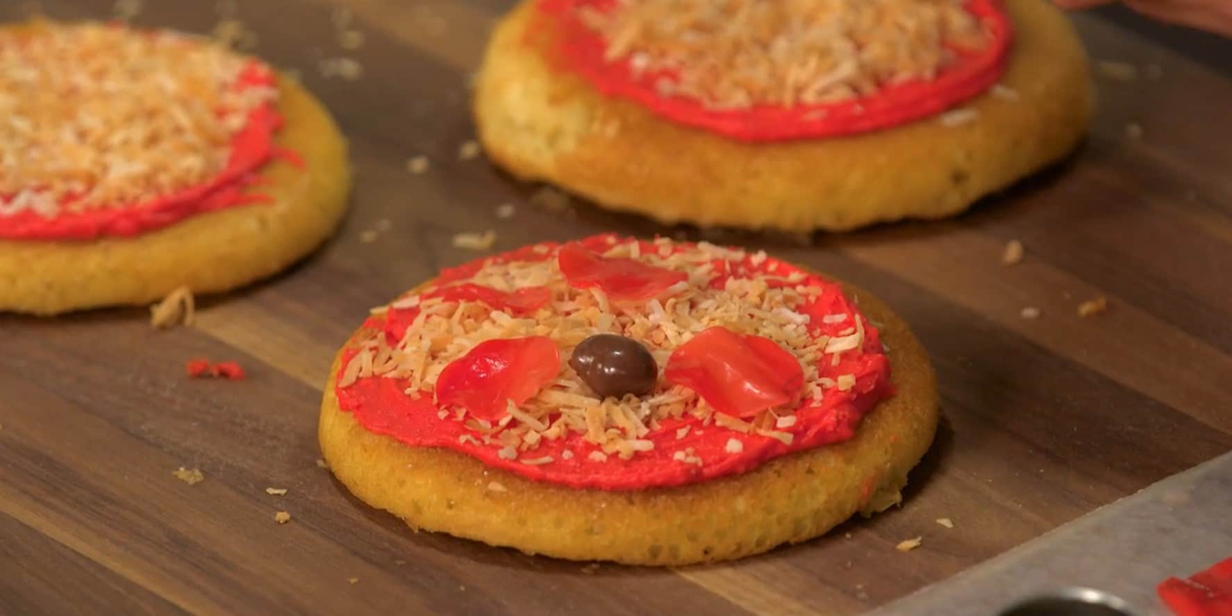Tastemade-Mini-Pizza-Cakes