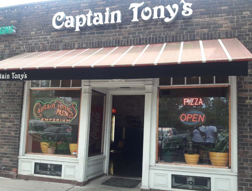 Captain Tony’s Pizza