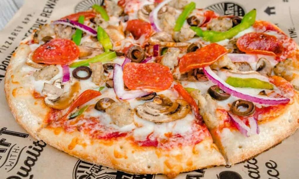 8 Best Pizza Places in Bakersfield, CA (Reviews & Maps)