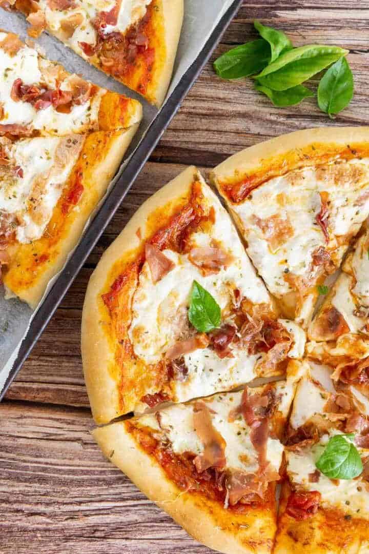 Easy Prosciutto Pizza