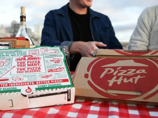Papa John’s Vs. Pizza Hut: Who Offers the Best Pizza?