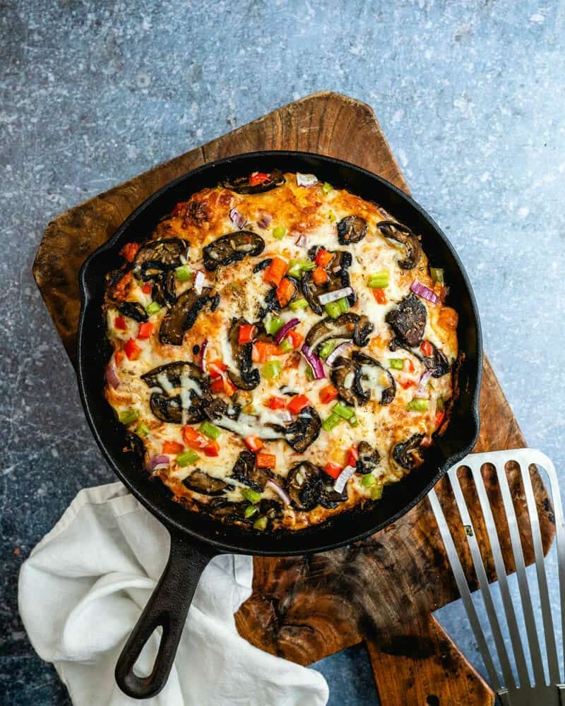 American-Style Cast Iron Skillet Pizza