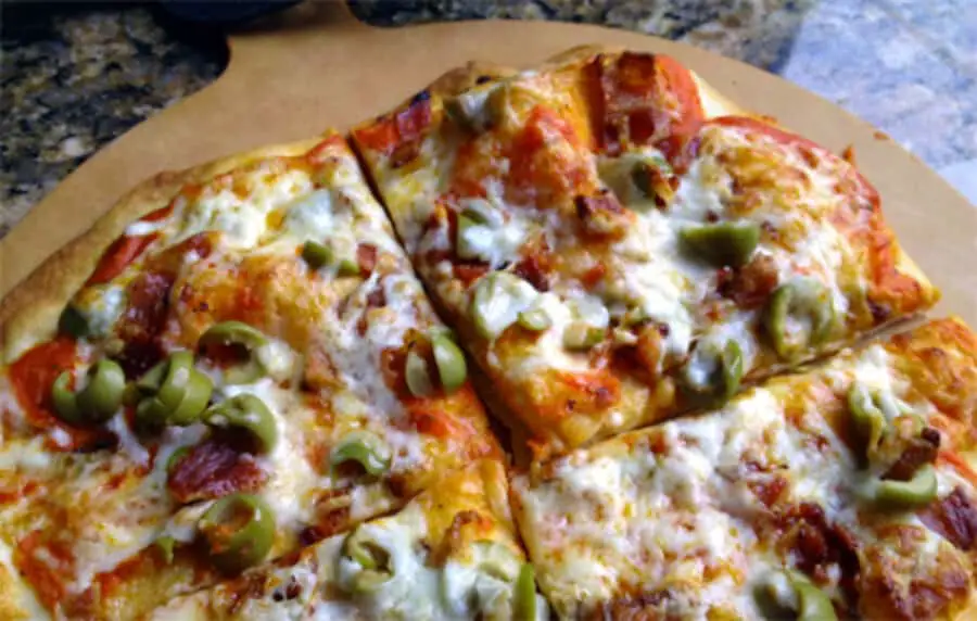 Bacon and Green Olive Pizza