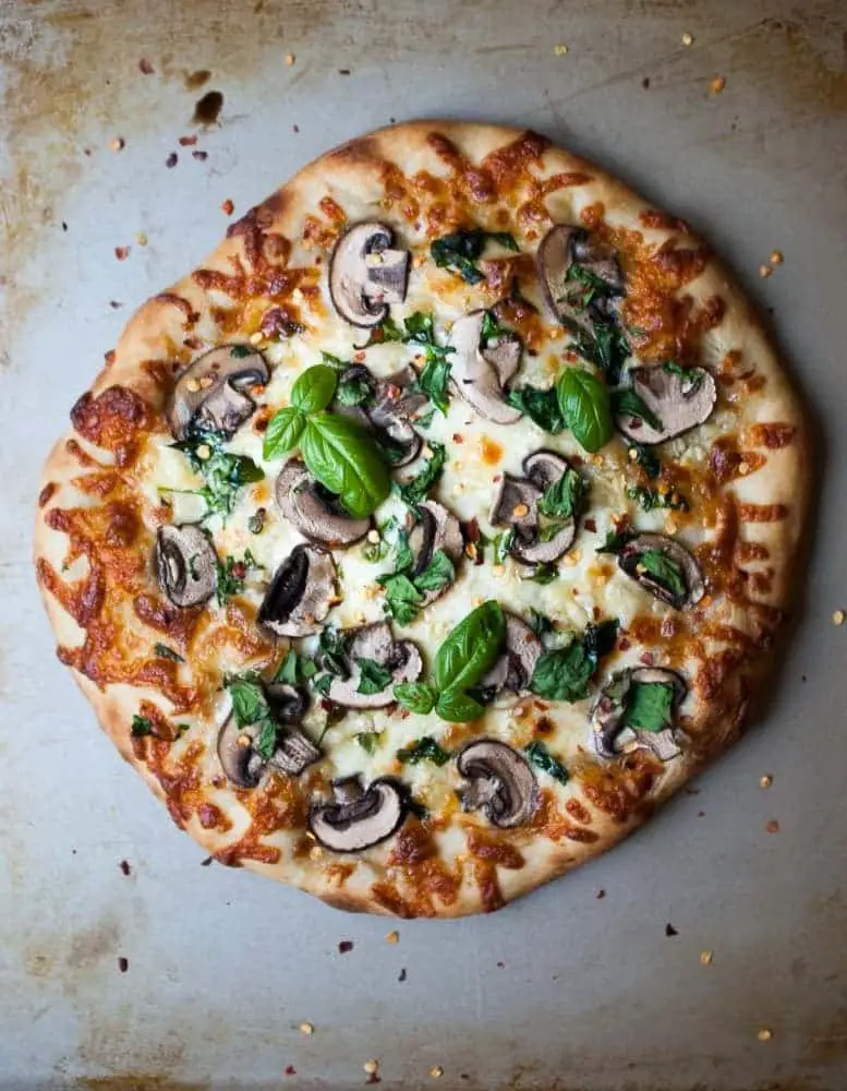 Laney’s Mushroom, Garlic, & Spinach Pizza