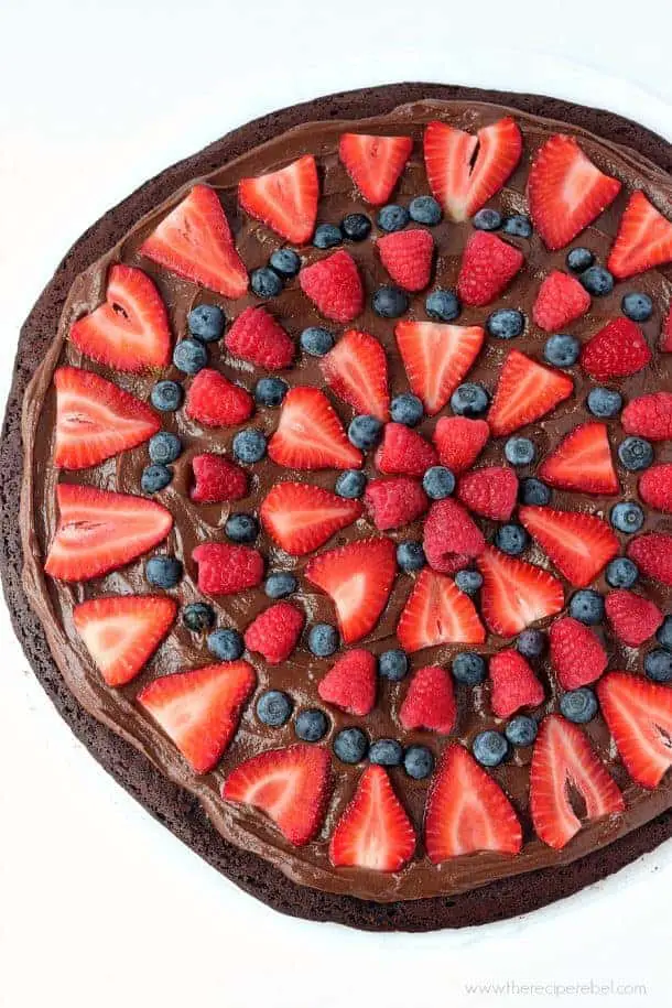 Nutella Brownie Fruit Pizza