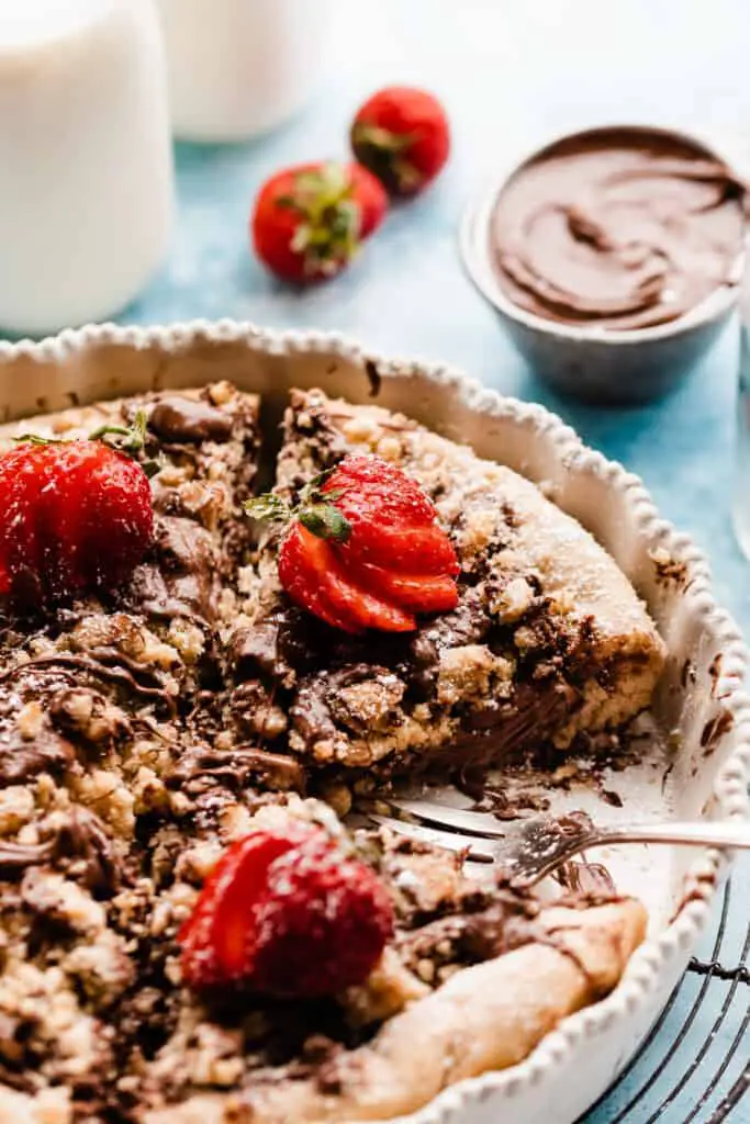 Nutella Dessert Pizza with Cinnamon Streusel