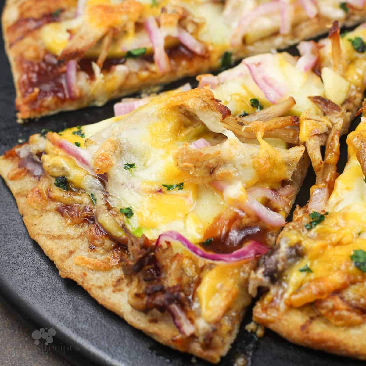 Pulled Pork and Apple Pizza
