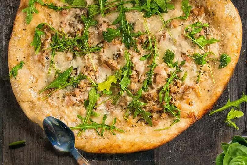 Roasted Garlic and Clam Pizza