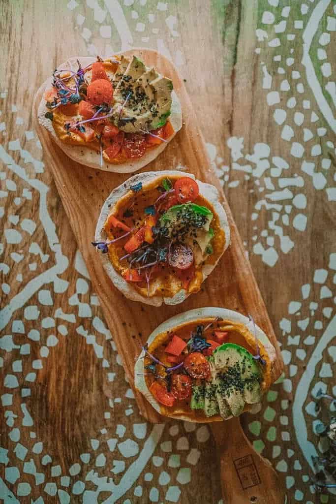 Easy Coconut Curry Pita Pizzas