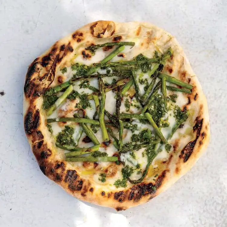 Grilled Asparagus Pizzas with Gremolata